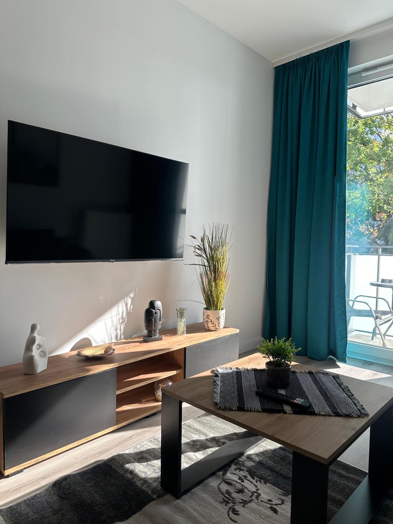 Skytravel 26 Apartament Pileckiego Nowy Dwor Mazowiecki Airport Modlin 24H Exterior foto